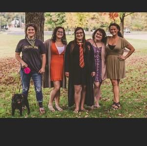 Meet your Posher, Elizabeth